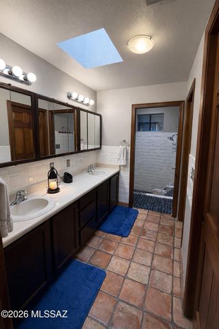 3784 N Fox Avenue, Tucson, AZ 85716