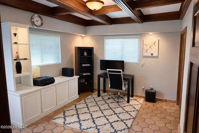 3784 N Fox Avenue, Tucson, AZ 85716