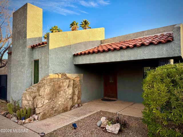 3784 N Fox Avenue, Tucson, AZ 85716
