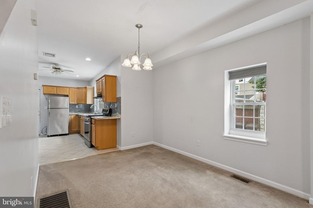 917 JACKSON ST, NORRISTOWN, PA 19401 — photo 4