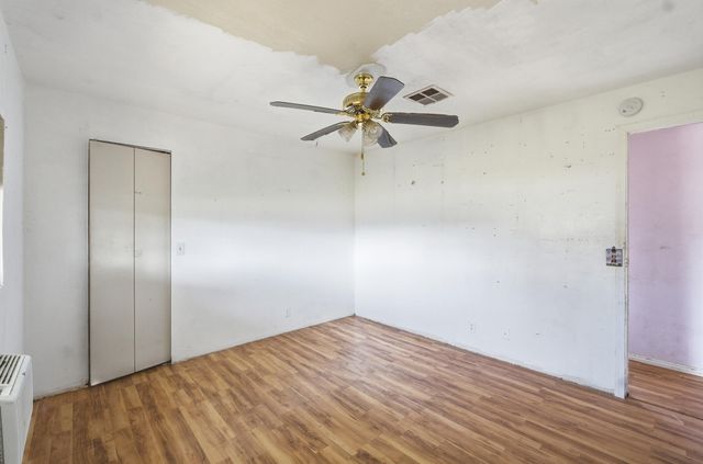 984 S Wisconsin Street, Porterville, CA 93257