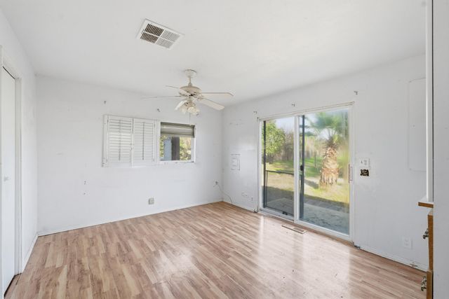 984 S Wisconsin Street, Porterville, CA 93257