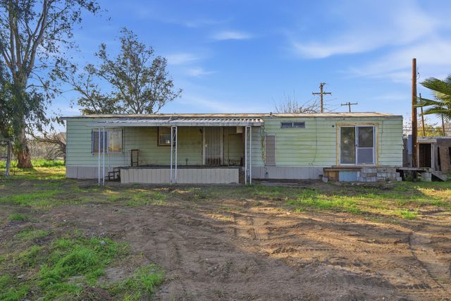984 S Wisconsin Street, Porterville, CA 93257