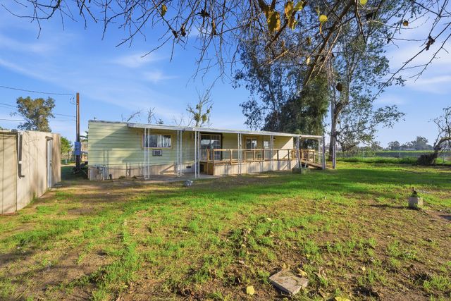 984 S Wisconsin Street, Porterville, CA 93257