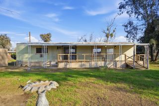 984 S Wisconsin Street, Porterville, CA 93257