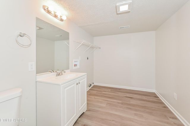 1443 Carrie Belle Drive, Knoxville, TN 37912