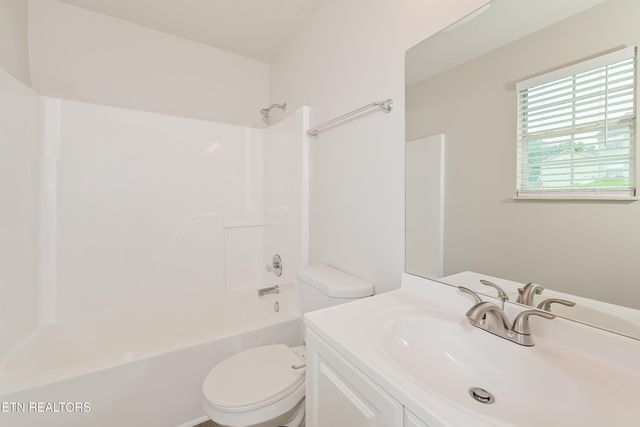 1443 Carrie Belle Drive, Knoxville, TN 37912