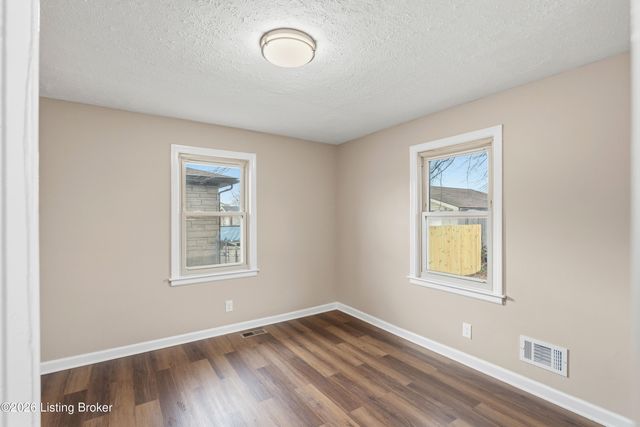 11408 Flowervale Ln, Louisville, KY 40272