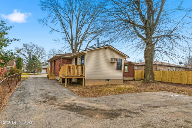 11408 Flowervale Ln, Louisville, KY 40272