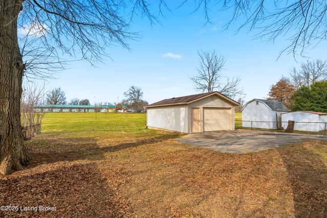 11408 Flowervale Ln, Louisville, KY 40272