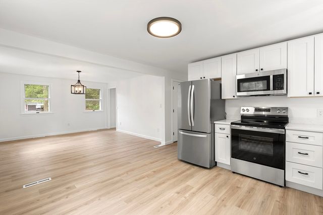 2800 Anderson Drive, Dighton, MA 02715