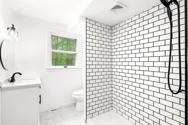 2800 Anderson Drive, Dighton, MA 02715