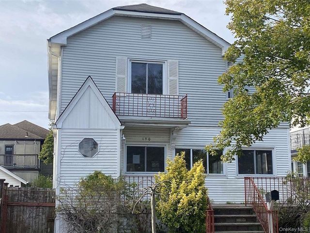 150 E Walnut Street, Long Beach, NY 11561