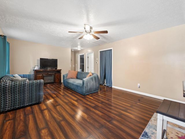 5142 Rutledge Drive S, Columbus, OH 43232
