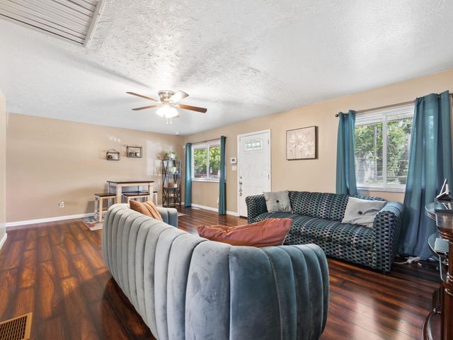 5142 Rutledge Drive S, Columbus, OH 43232