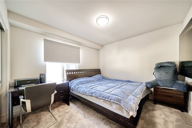 163 Dove Landing, Covina, CA 91722