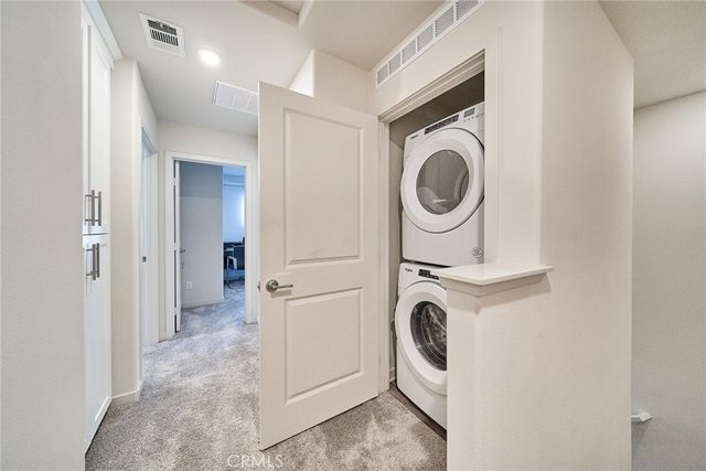 163 Dove Landing, Covina, CA 91722