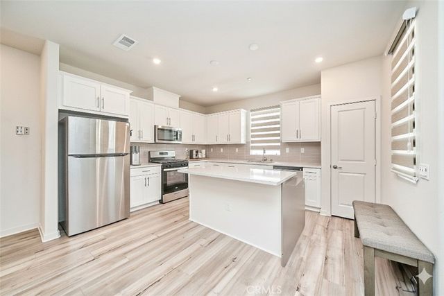 163 Dove Landing, Covina, CA 91722