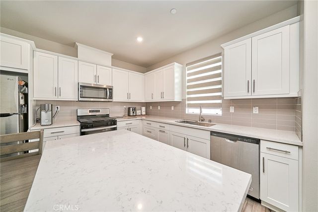 163 Dove Landing, Covina, CA 91722