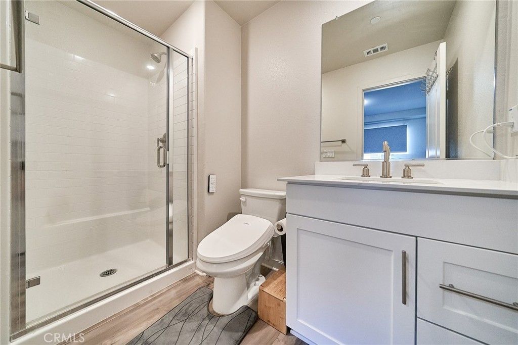 Image 16 of property listing at 163 Dove Landing, Covina, CA 91722