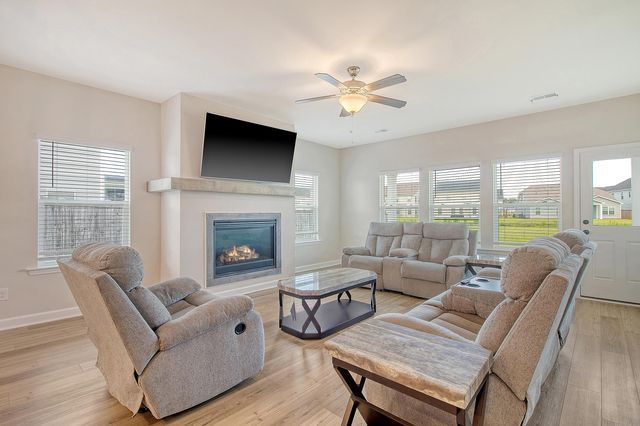 299 Lucca Drive, Summerville, SC 29486