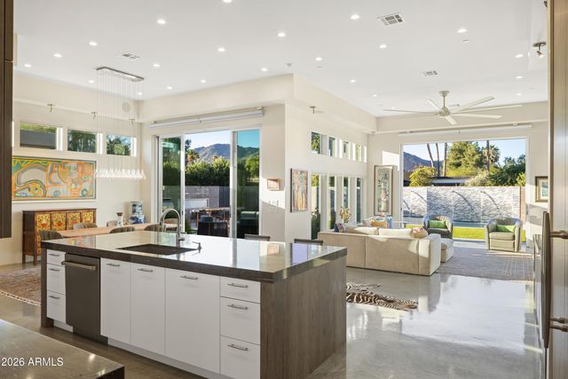 6219 E Redwing Road, Paradise Valley, AZ 85253