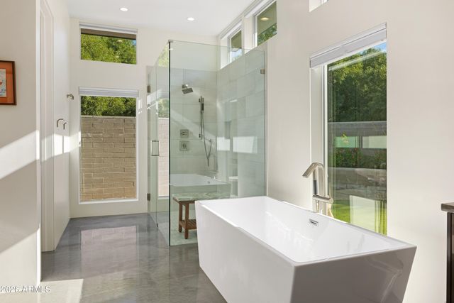 6219 E Redwing Road, Paradise Valley, AZ 85253