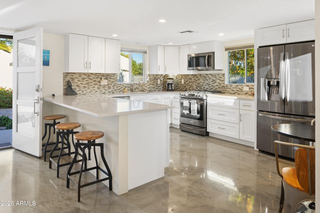 6219 E Redwing Road, Paradise Valley, AZ 85253