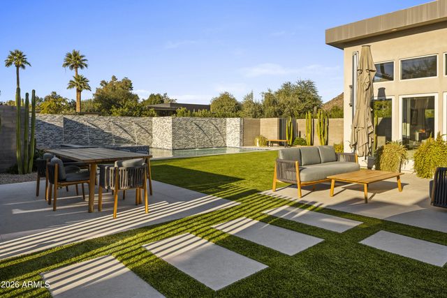 6219 E Redwing Road, Paradise Valley, AZ 85253