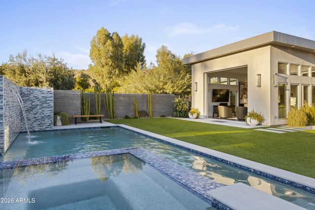 6219 E Redwing Road, Paradise Valley, AZ 85253