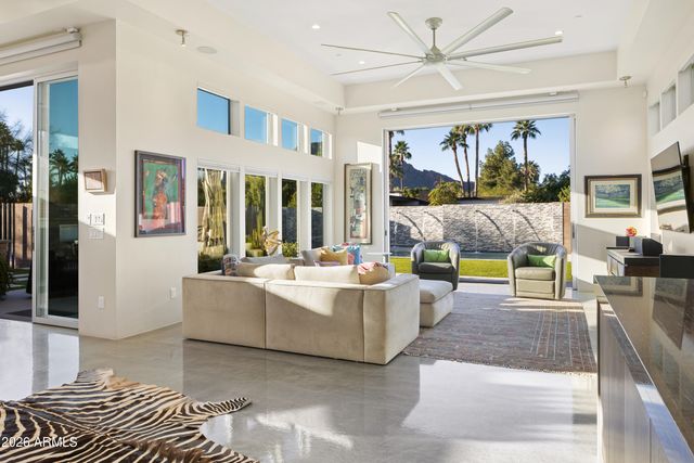 6219 E Redwing Road, Paradise Valley, AZ 85253