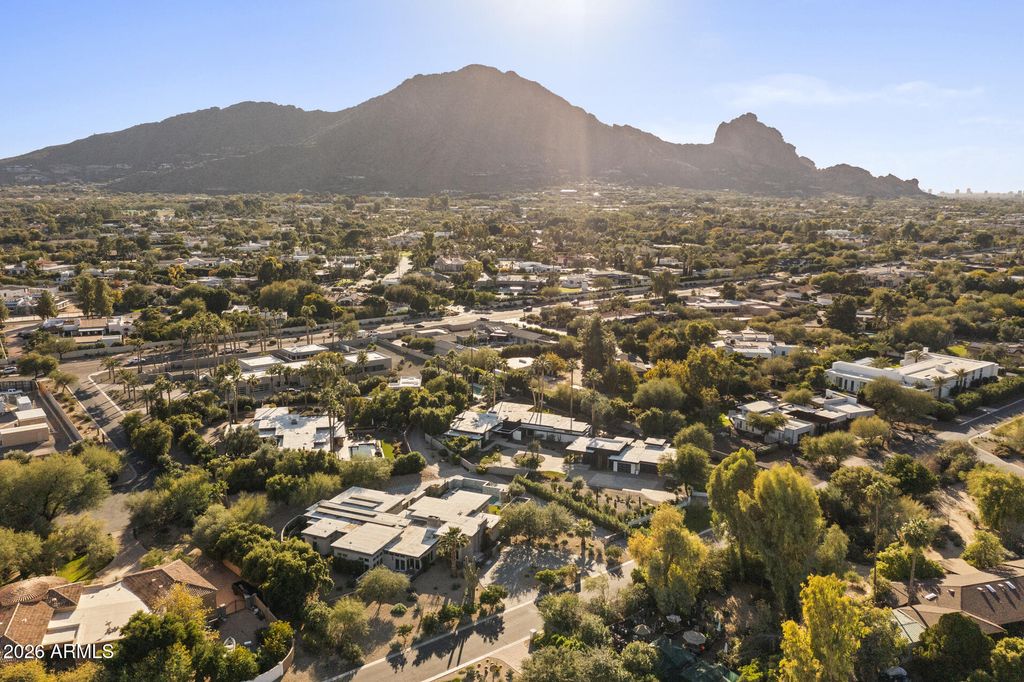 6219 E Redwing Road, Paradise Valley, AZ 85253