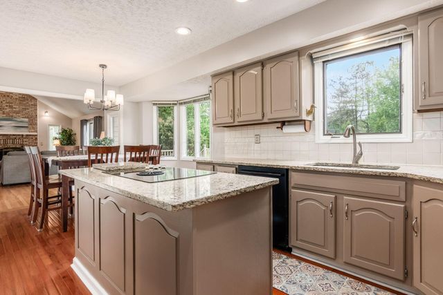 8900 Locherbie Court, Dublin, OH 43017