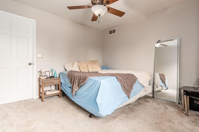 8900 Locherbie Court, Dublin, OH 43017
