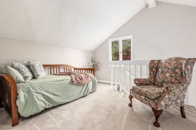 8900 Locherbie Court, Dublin, OH 43017