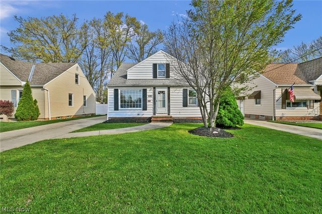 612 North Street, Brooklyn Heights, OH 44131