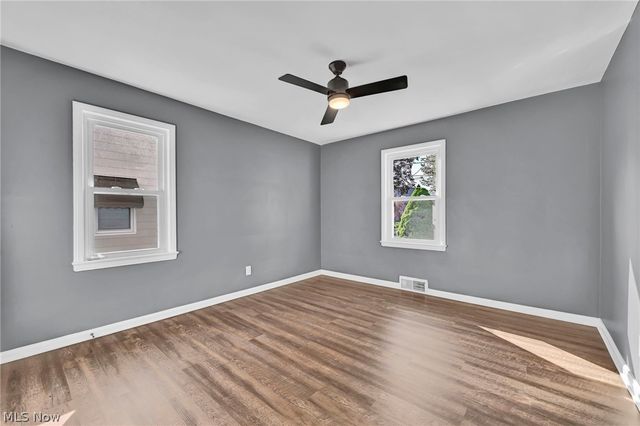 612 North Street, Brooklyn Heights, OH 44131