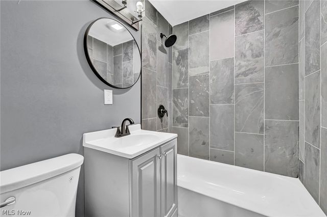 612 North Street, Brooklyn Heights, OH 44131