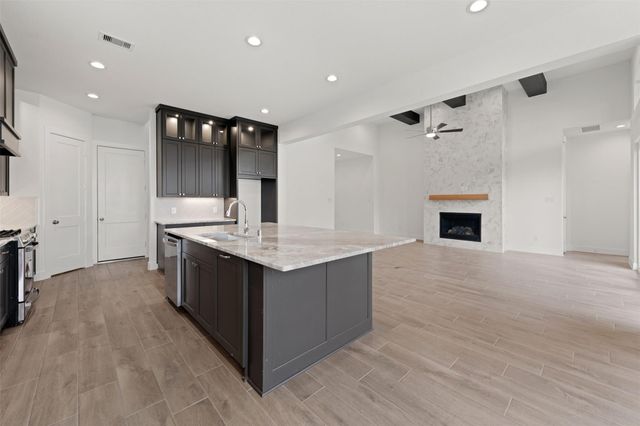 201 Firethorn RD, Marble Falls, TX 78654