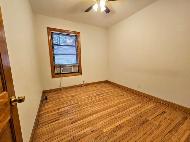 703 W Cornelia Avenue 2R, Chicago, IL 60657