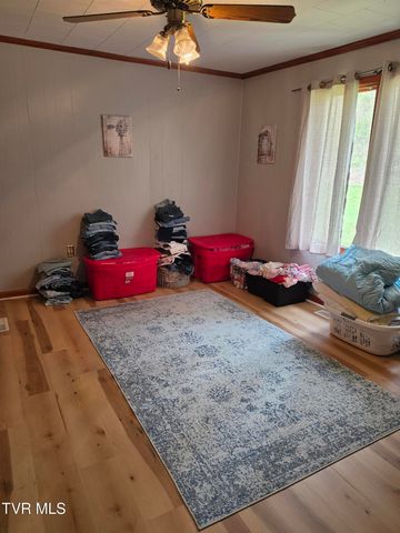 200 Glenbrook Mountain Road, Keokee, VA 24265