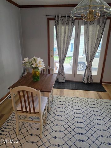 200 Glenbrook Mountain Road, Keokee, VA 24265