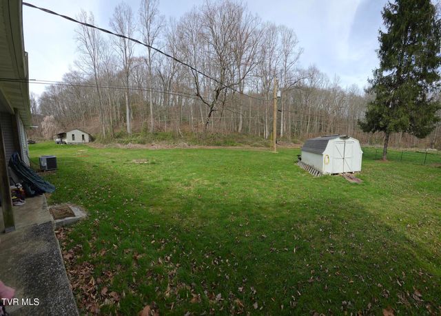 200 Glenbrook Mountain Road, Keokee, VA 24265