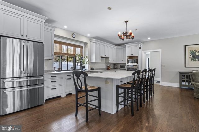 981 THORNBURY RD, West Chester, PA 19382