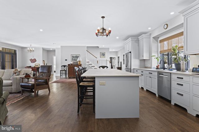 981 THORNBURY RD, West Chester, PA 19382