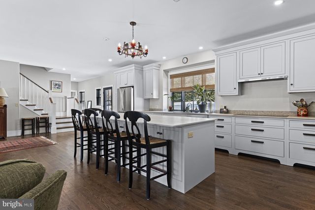981 THORNBURY RD, West Chester, PA 19382
