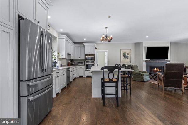 981 THORNBURY RD, West Chester, PA 19382