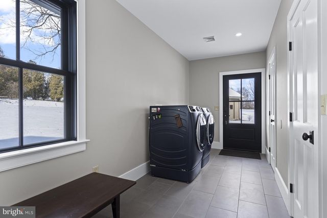 981 THORNBURY RD, West Chester, PA 19382