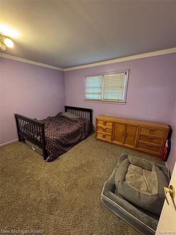 31090 Mc Namee, Fraser, MI 48026