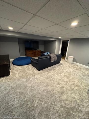 31090 Mc Namee, Fraser, MI 48026